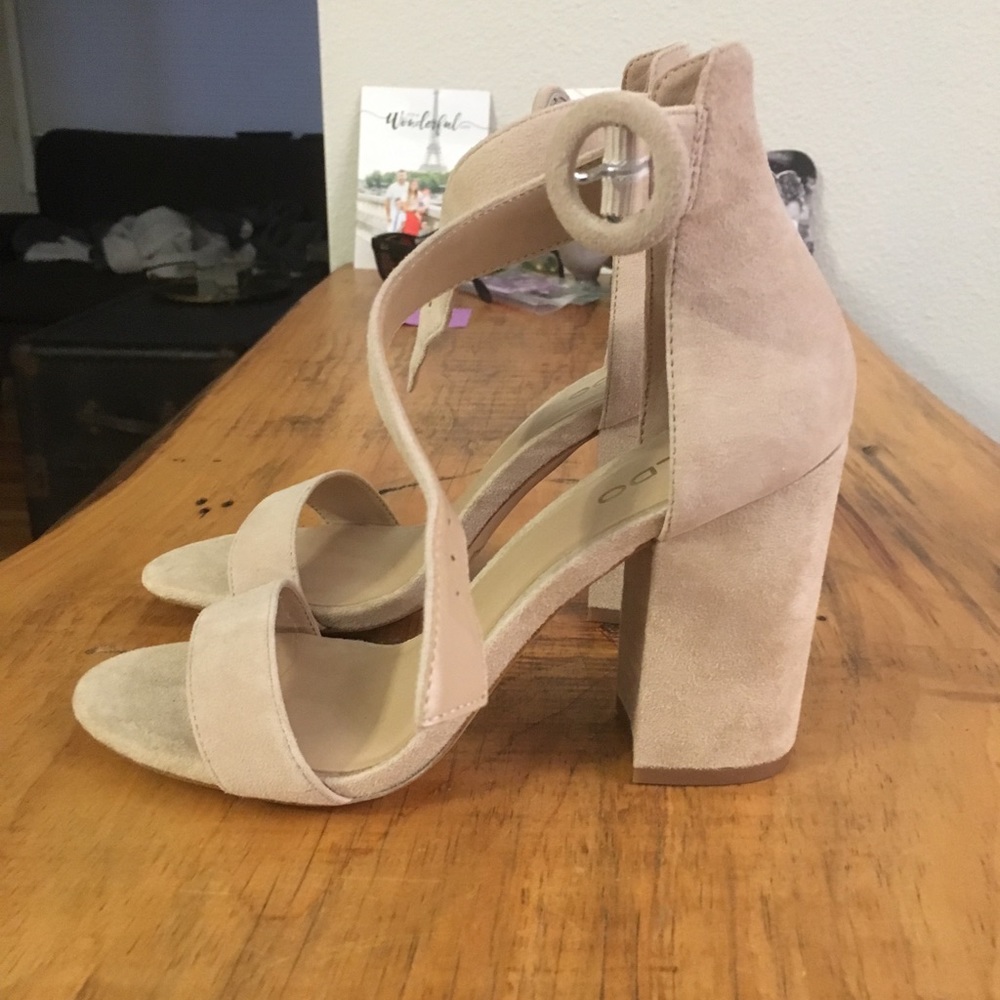 Aldo high heel sandal (never used)